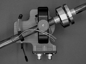 Tonearm flex