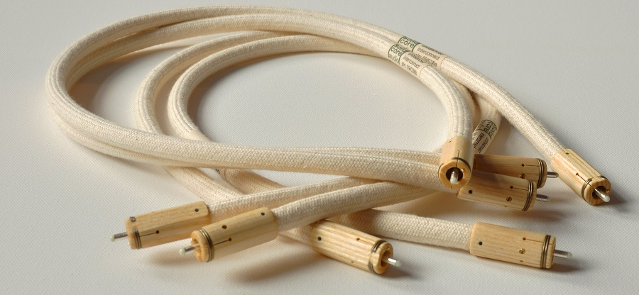 Interconnect cable with wooden plugs.